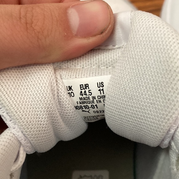 White Puma Cavens, They are a size U.S. 11 and we’re only worn once, 85$ - Picture 2 of 3